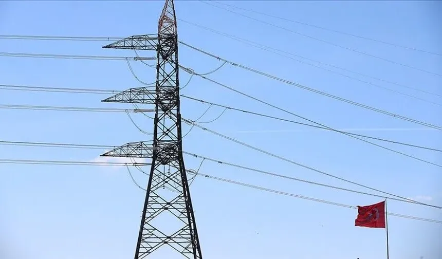 Türkiye’nin elektrik kurulu gücü 126 bin MW’ı aştı