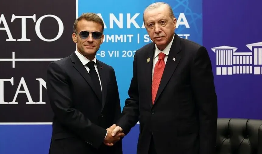 Cumhurbaşkanı Erdoğan, Fransa Cumhurbaşkanı Macron ile bir araya geldi