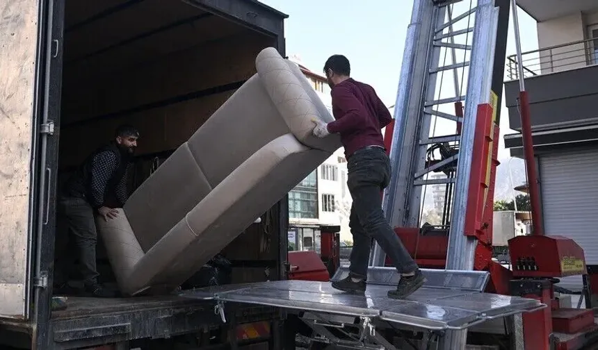 Türkiye'de geçen yıl yaklaşık 500 bin kişi iş ve tayin için taşındı