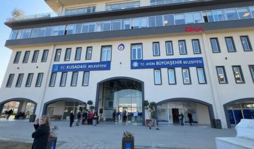 Kuşadası Belediyesine operasyon; 15 şüpheli gözaltına alındı