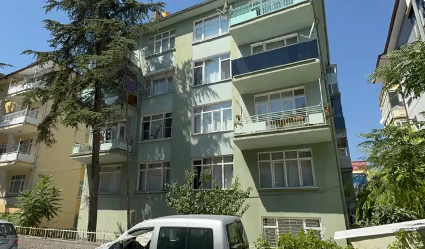 Kiracı, aidat nedeniyle tartıştığı apartman yöneticisini bıçakladı