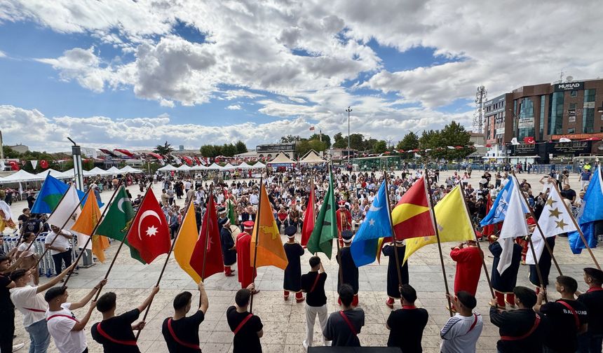 Kırşehir'de 8. Geleneksel Karacakurt Türkmen Toyu yapıldı