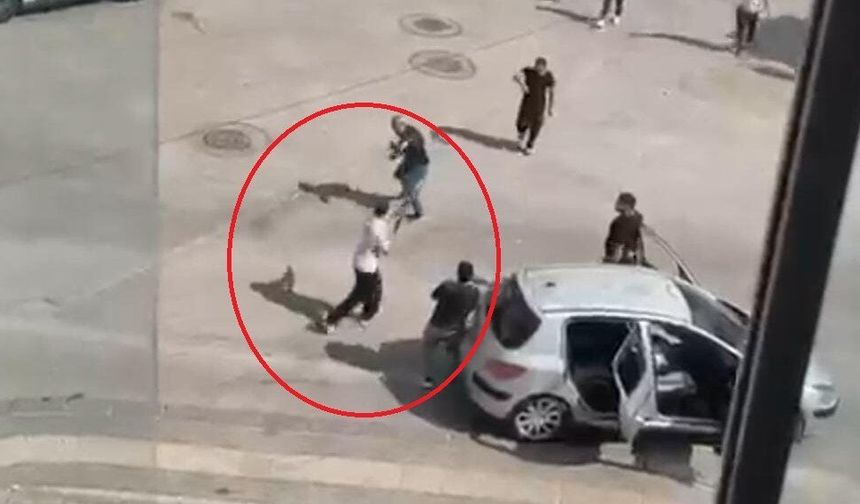 Ankara'da kalabalığın üzerine pompalı tüfekle ateş açtı; o anlar kamerada