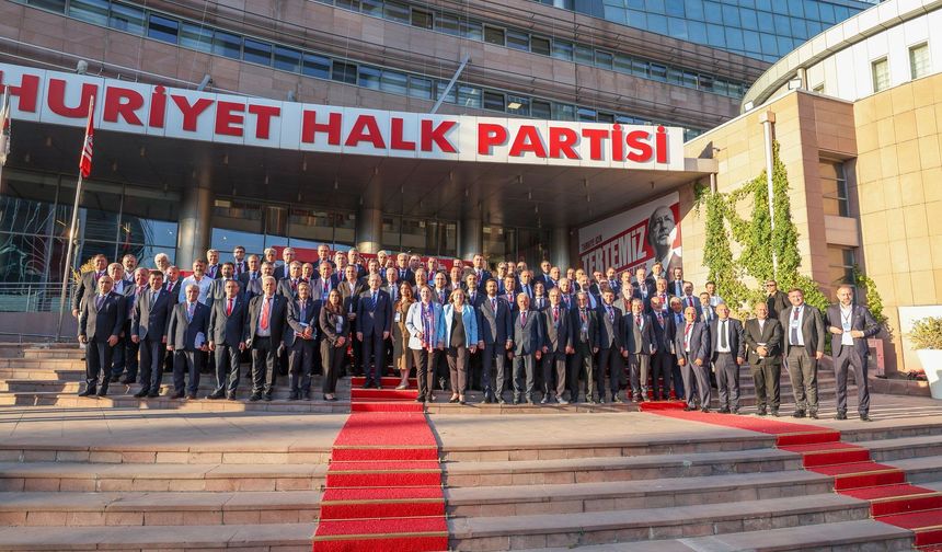 "Bizim bağlılığımız kişilere değil, CHP'nin tarihine ve Türkiye'nin geleceğine yönelik"