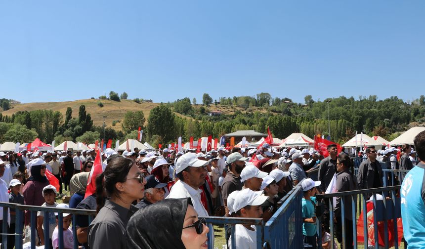 Cumhurbaşkanı Erdoğan: Eninde sonunda kan tüccarları kaybedecek
