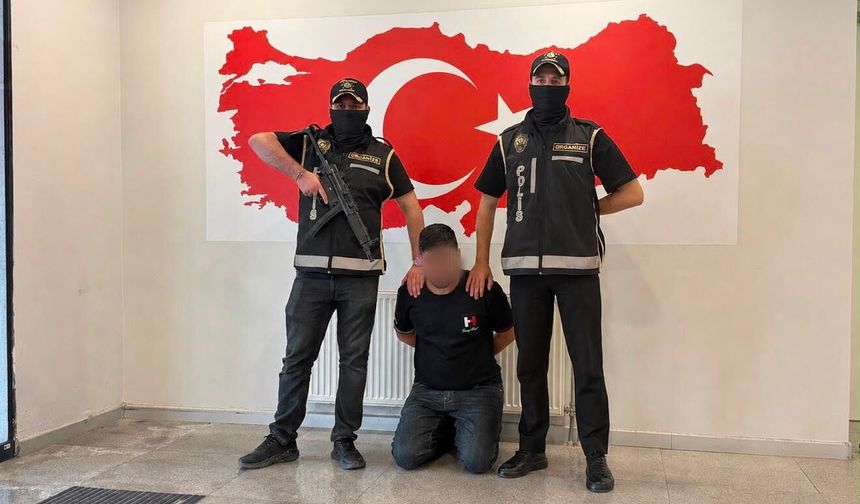 İçişleri: Yeni nesil suç örgütü üyeleriyle bağlantılı aranan şüpheli Bakü'de yakalandı