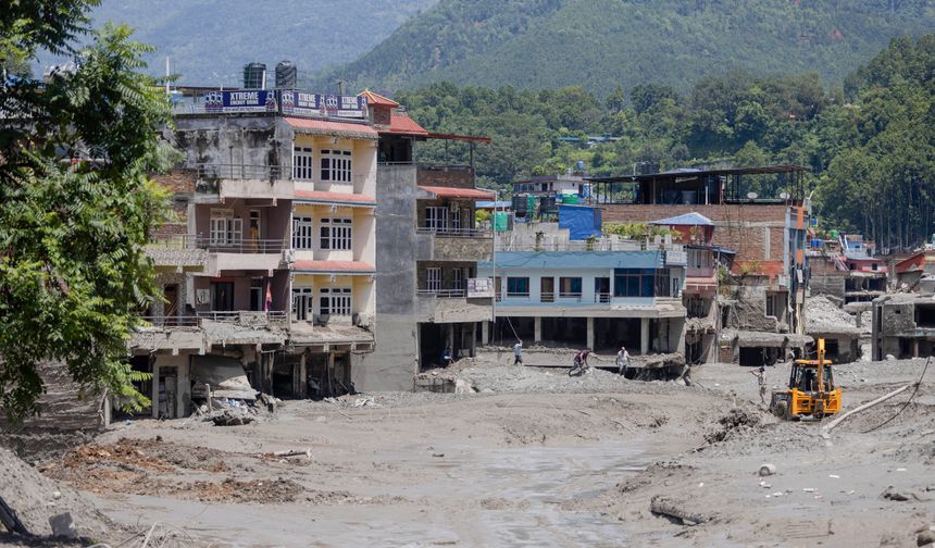 Nepal'deki selde can kaybı 626'ya yükseldi