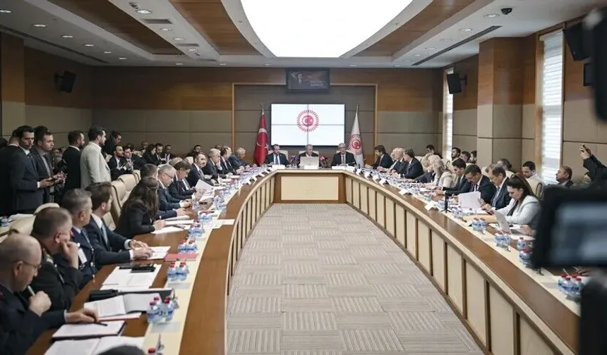 Şehit aileleri ve gazilerin haklarına yönelik düzenlemeleri içeren kanun teklifi Komisyonda kabul edildi