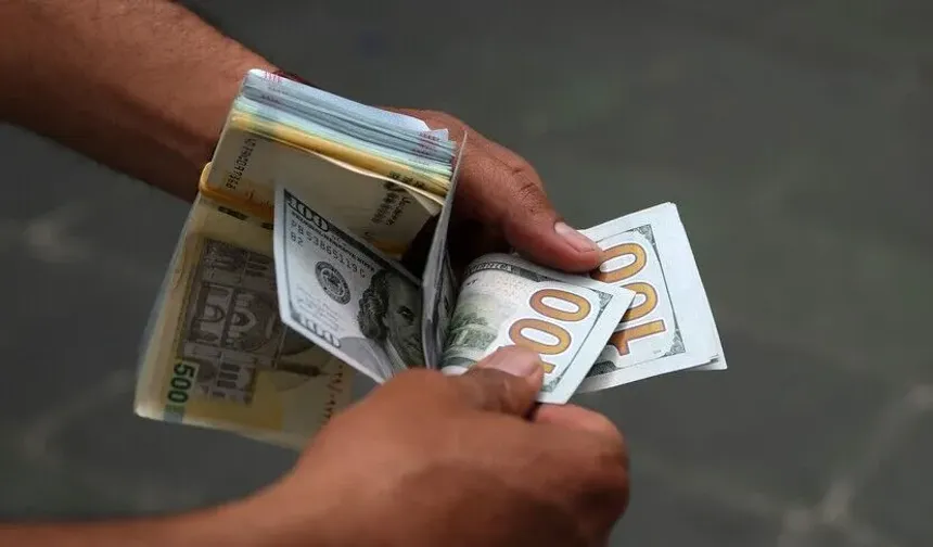 İran'da dolar serbest piyasada tarihinin en yüksek seviyesine çıktı İran'da doların serbest piyasadaki satış kuru, tarih