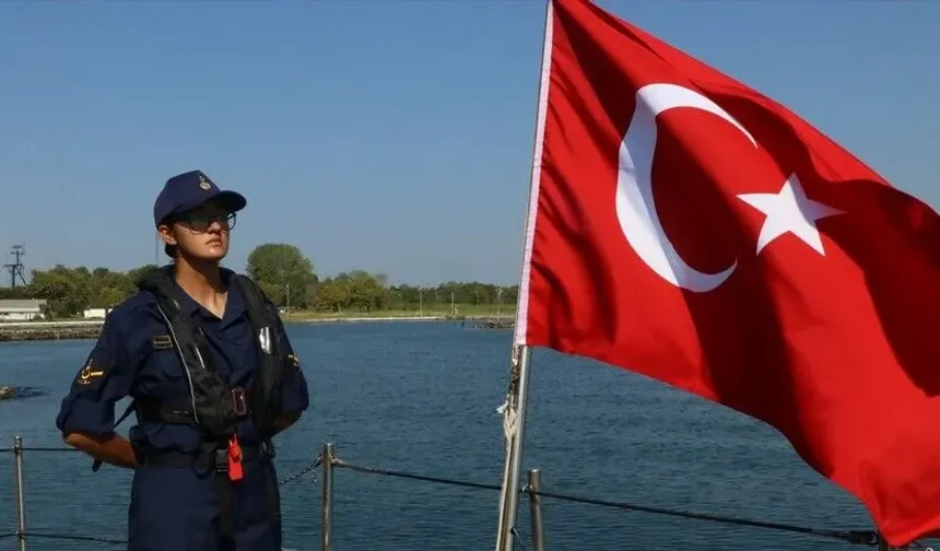 Astsubay adayları "mavi vatanı" korumaya uygulamalı eğitimlerle hazırlanıyor