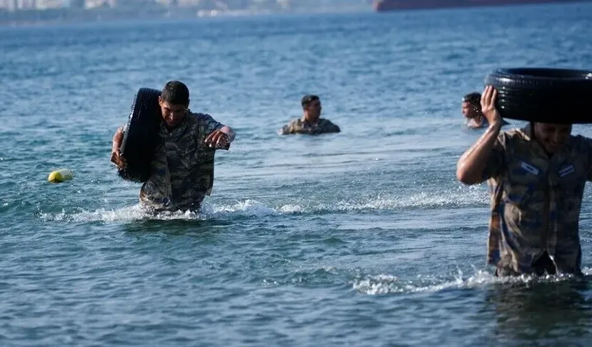 Geleceğin hava astsubayları yaz kampında becerilerini sergiliyor