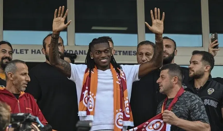 Rafael Leao, Galatasaray için İstanbul'da