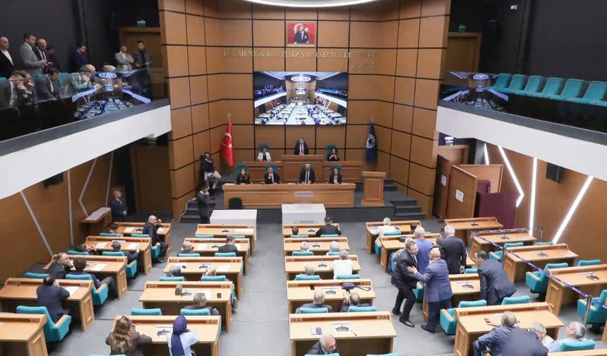 Üsküdar Belediyesi'nde başkan vekili Sibel Tan Çetinkaya oldu