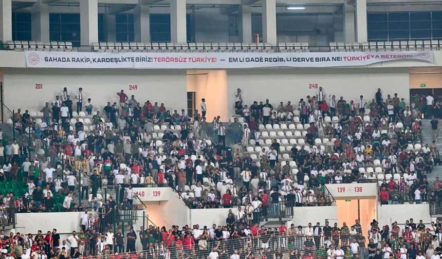 Diyarbakır’da 16 yıl sonra Süper Lig heyecanı: Tribünlerde kardeşlik mesajı