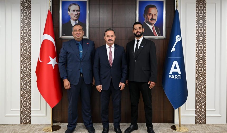 Emre Yalçınkaya'ya Anahtar Parti'de önemli görev