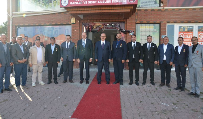 Ankara Valisi Canbolat Kahramankazan ilçesini ziyaret etti