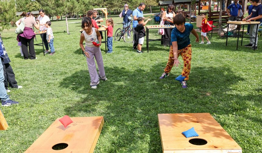 Çankaya parklarında ahşap oyunlarla eğlence başladı