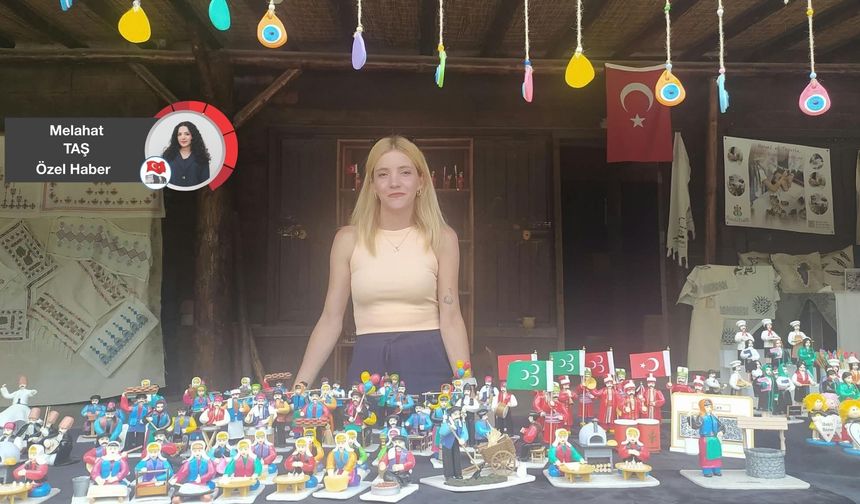 Babasından devraldığı sanatla hamuru bebeğe dönüştürüyor