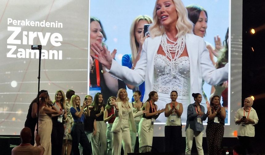 Seda Sayan: Asıl 7 kere evleneni dinleyeceksin