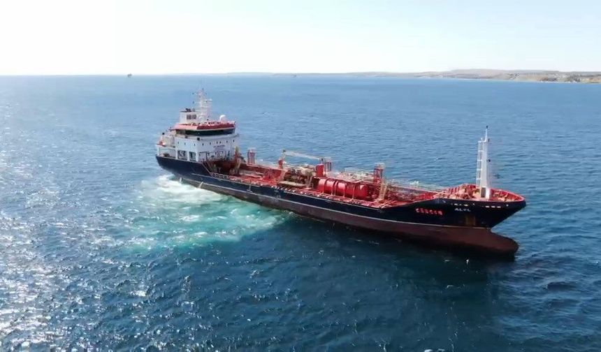 Silivri açıklarında kazaya karışan ALSU isimli gemi havadan görüntülendi