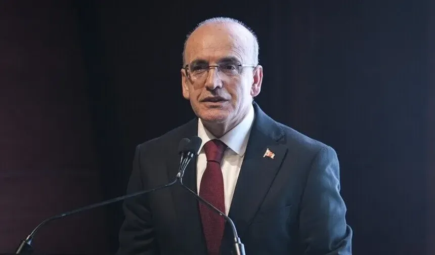 Hazine ve Maliye Bakanı Şimşek "istifa" iddialarını yalanladı