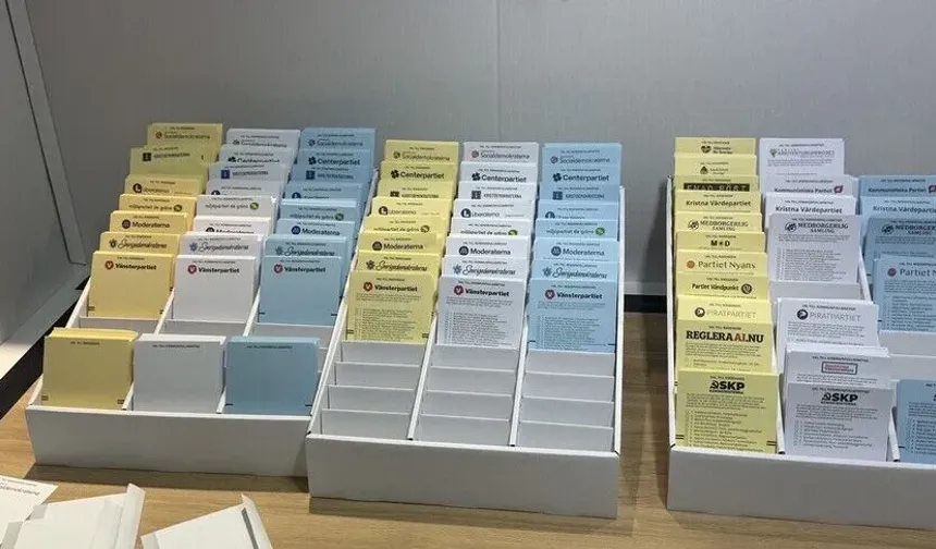 İsveç'te halk genel seçimlerde oylarını kullanıyor