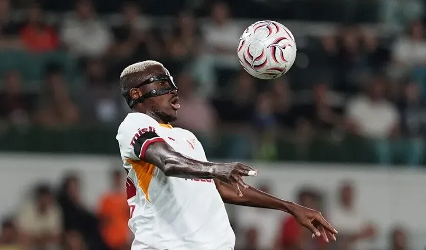 Osimhen, Galatasaray'ın Trabzonspor maçı kamp kadrosunda yer almadı