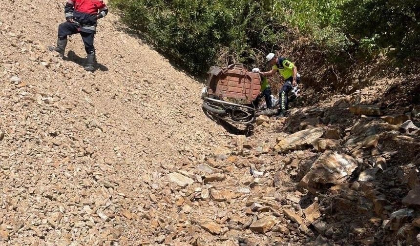 Uçuruma düşen motosikletin sürücüsü öldü