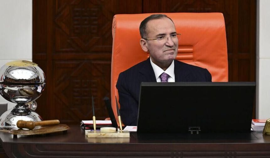 Bekir Bozdağ görevinden istifa etti