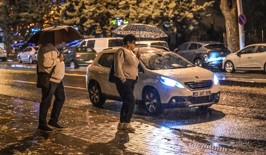 Başkentte sağanak etkili oldu