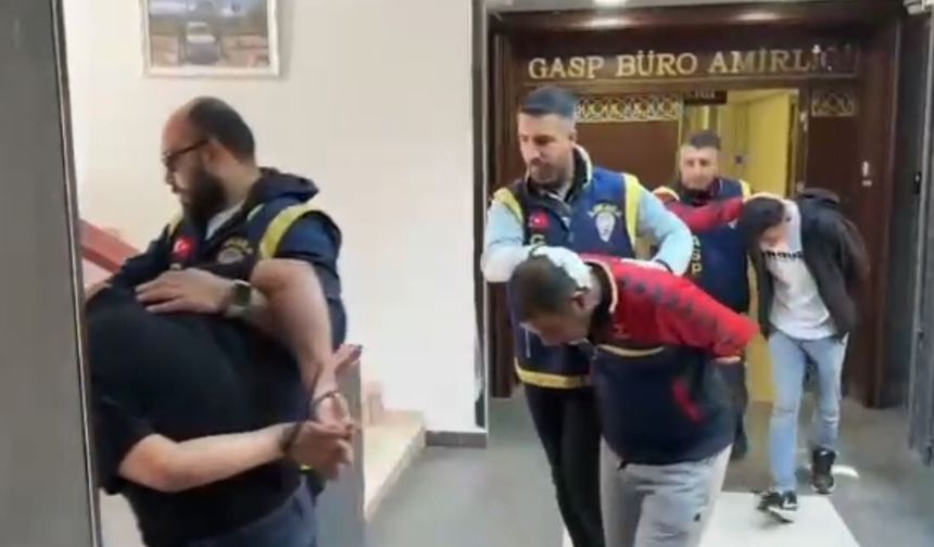 Ankara’da bir iş yerine ve önündeki otomobillere yönelik silahlı saldırı kamerada: 6 tutuklama