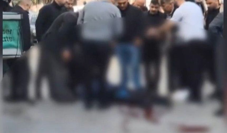 Bayrampaşa'da eşine ürün satmaya çalışan kasabı bıçakla öldürdü