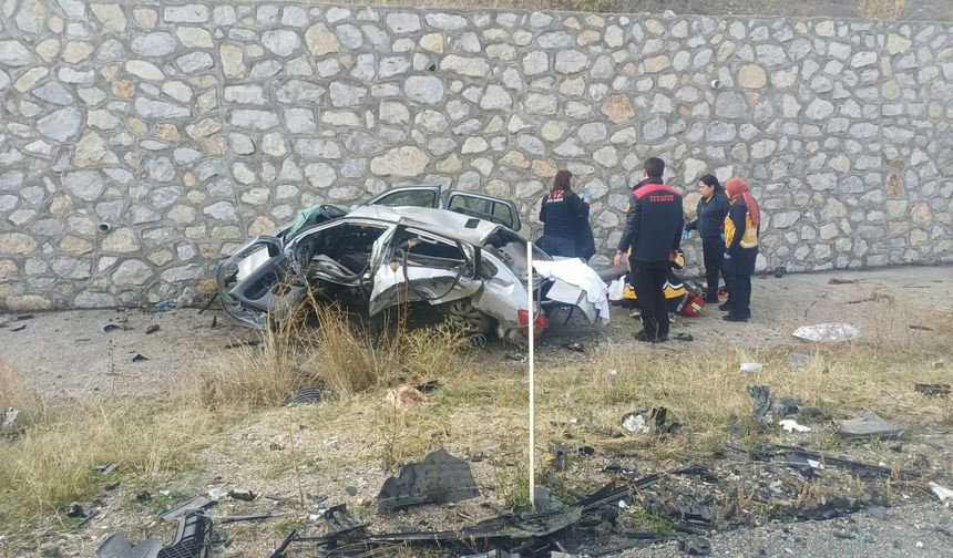 Çorum’da otomobil ile cip çarpıştı; 4 ölü, 2 yaralı