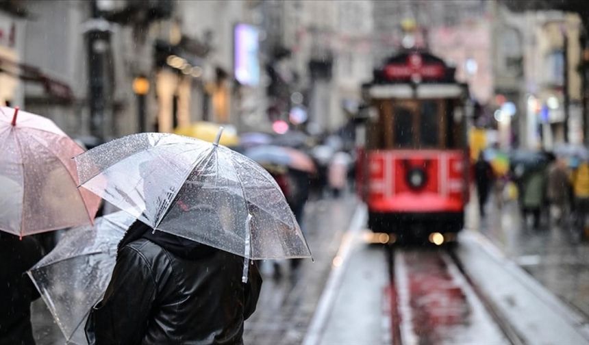 İstanbul'da yarın okullar tatil edildi