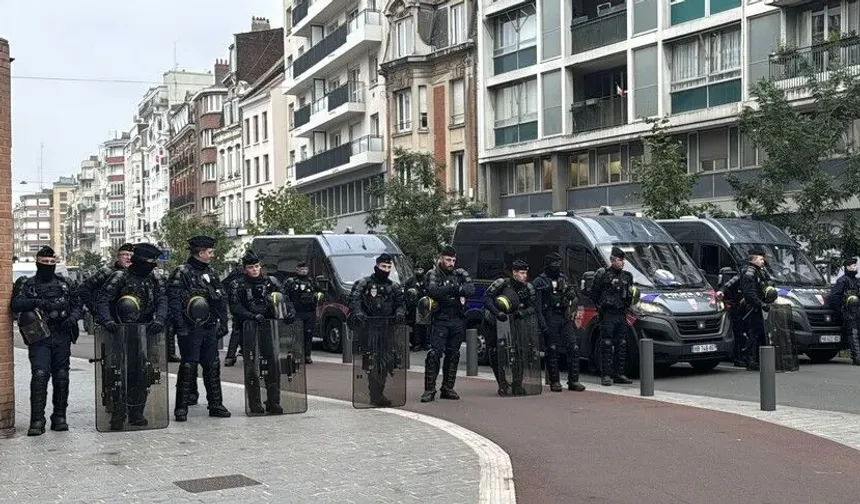 Fransa'nın Toulon şehrinde hafta sonu yapılacak gösteriler yasaklandı