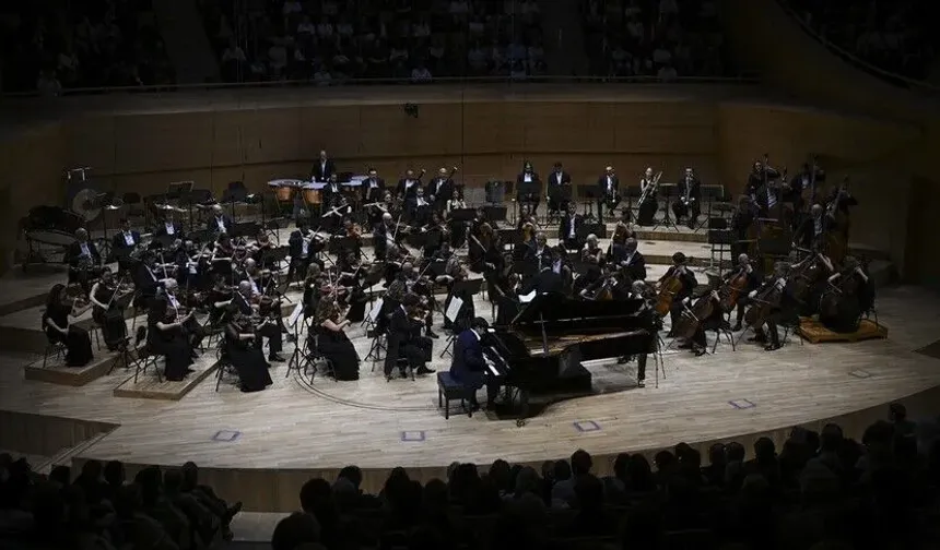 CSO kuruluşunun 200. yılına özel konserle yeni sezonu açtı