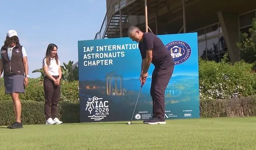 Astronotlar Antalya'da golf oynadı